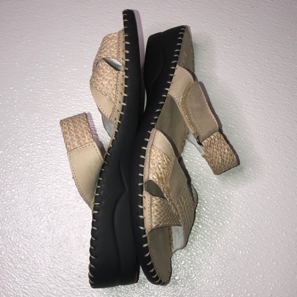 NWOT La Plume Comfort Sandals Size 9.5 41 EUR - Picture 11 of 12